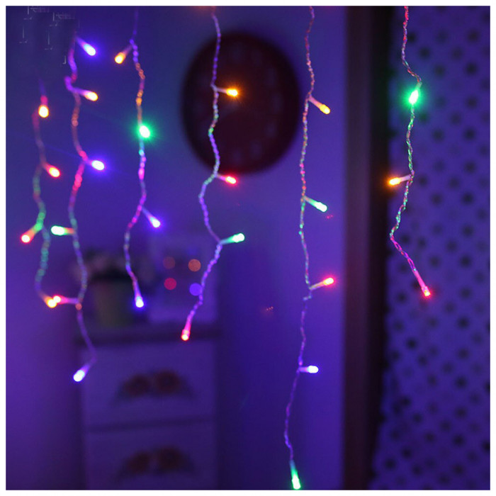 Гірлянда ColorWay Бахрома 3мx0.6м 100Led IP20 кольорова (CW-GF-100L36VMC)