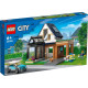 Конструктор LEGO City Сімейний будинок й електромобіль (60398)