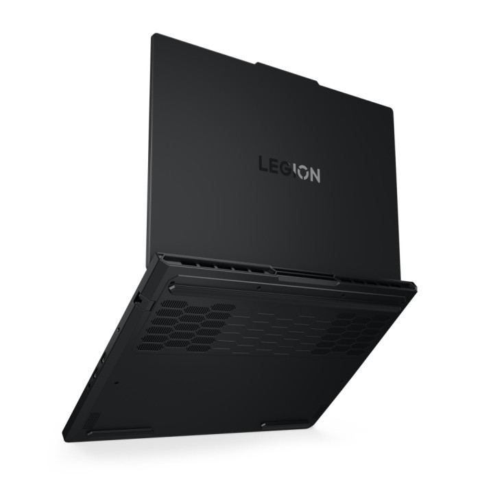 Ноутбук Lenovo Legion Pro 5 16ADR10 (83LT008ERA)