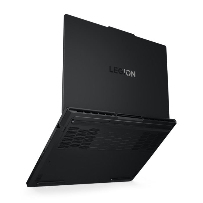 Ноутбук Lenovo Legion Pro 5 16ADR10 (83LT008NRA)