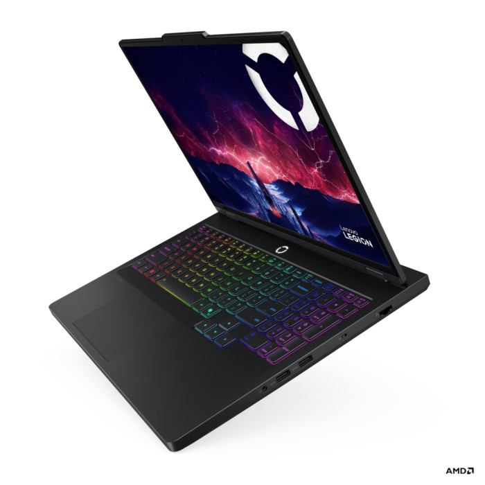 Ноутбук Lenovo Legion Pro 5 16ADR10 (83LT008QRA)