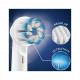 Електрична зубна щітка Oral-B PRO2 2000 D 501.523.2 WH