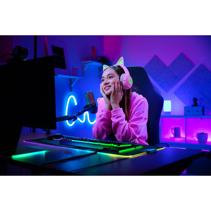 Мікрофон Razer Seiren V3 Chroma (RZ19-05060100-R3M1)