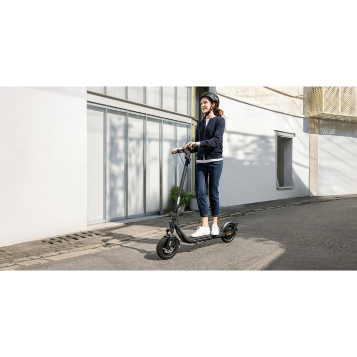 Електросамокат Segway F2 II E, чорний (AA.05.12.01.0010)