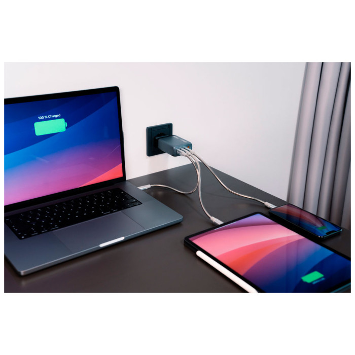Зарядний пристрій Verbatim GaN 100 W 4 ports (2xUSB-C-100 W,USB-C 65 W /USB-A -3.0) (32202)