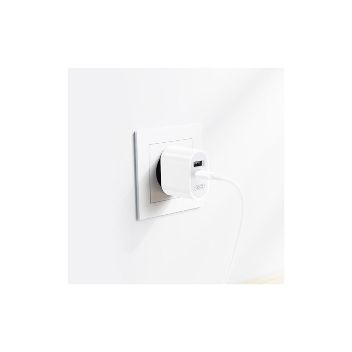Зарядний пристрій XO L97 (1Type-C/1USB/2.4A) + Type-C - Lightning White (XO-L97-LG)